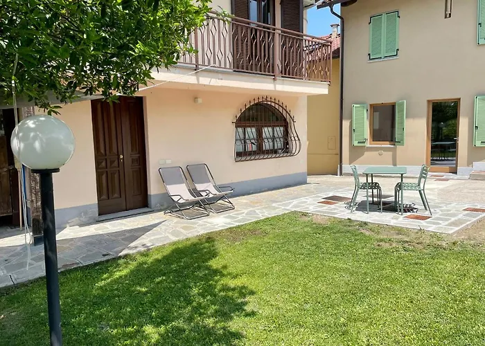 In Casetta Monforte dʼAlba